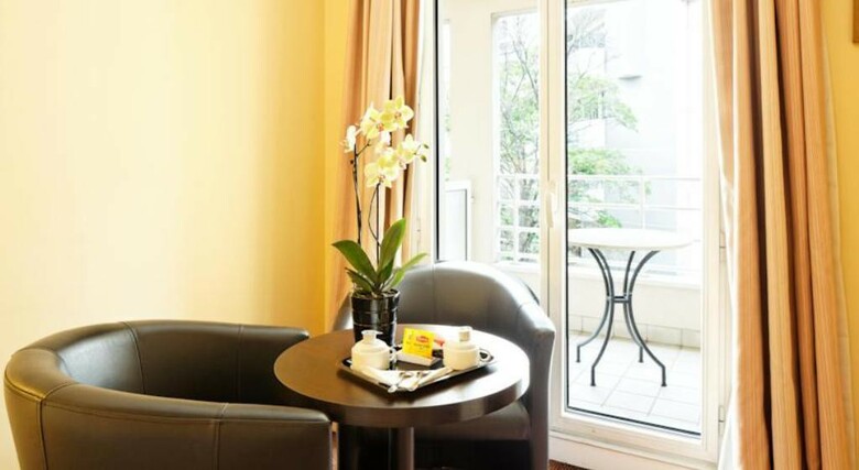 Hotel Auteuil Tour Eiffel