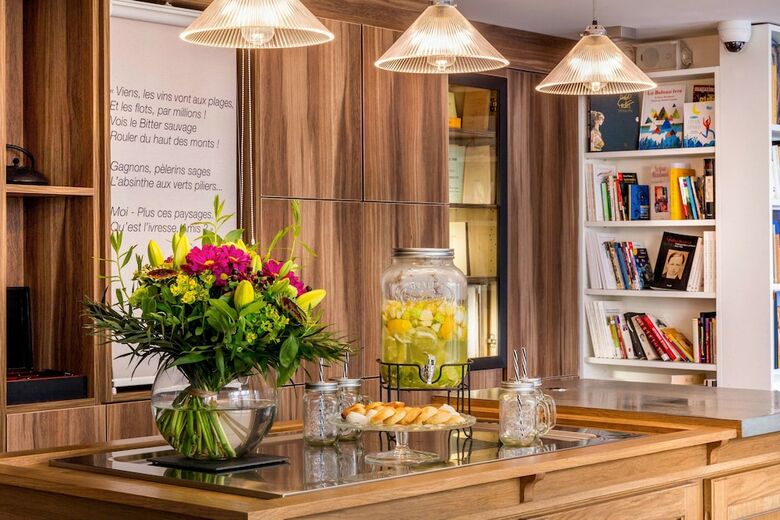 Hotel Best Western H�tel Litt�raire Arthur Rimbaud