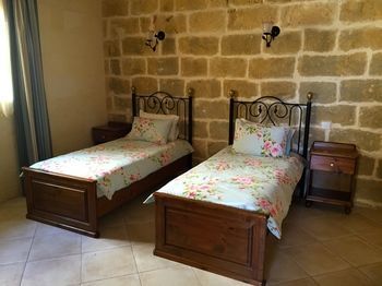 Ellie Boo Bed & Breakfast