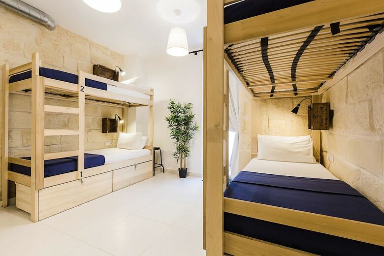 Two Pillows Boutique Hostel