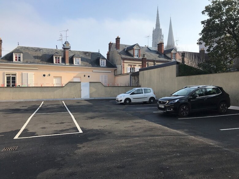Timhotel Chartres Chatelet