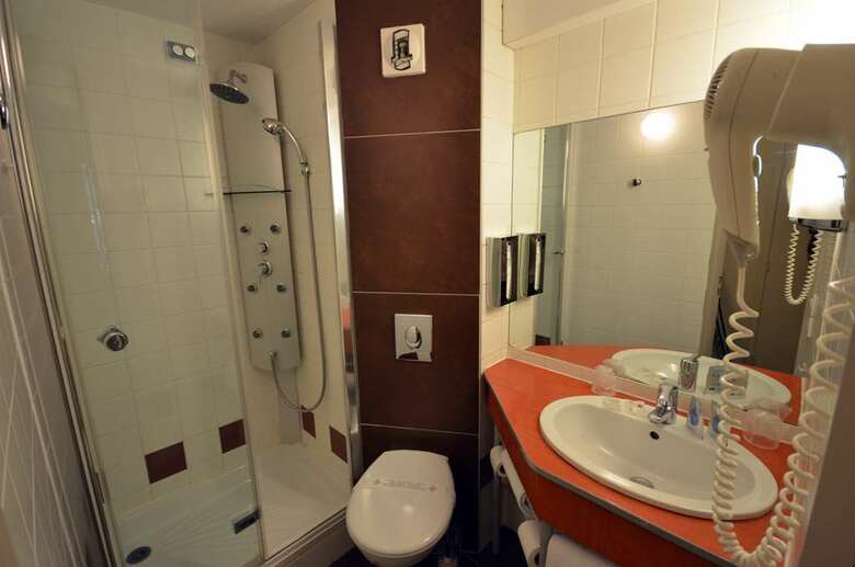 Hotel Kyriad Dijon Mirande