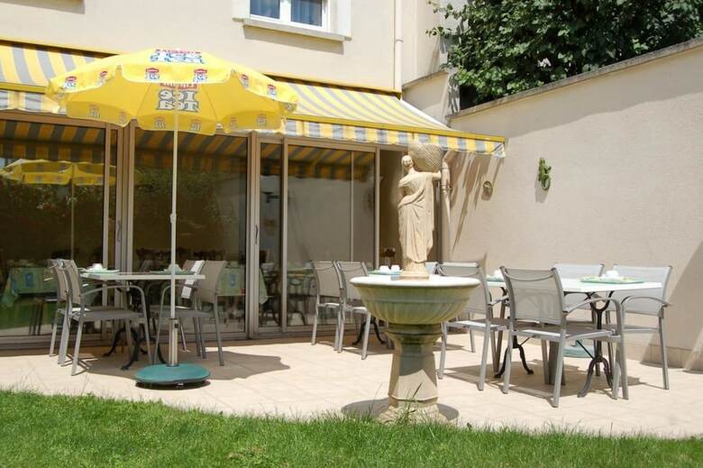 Hotel Logis Au Tambour
