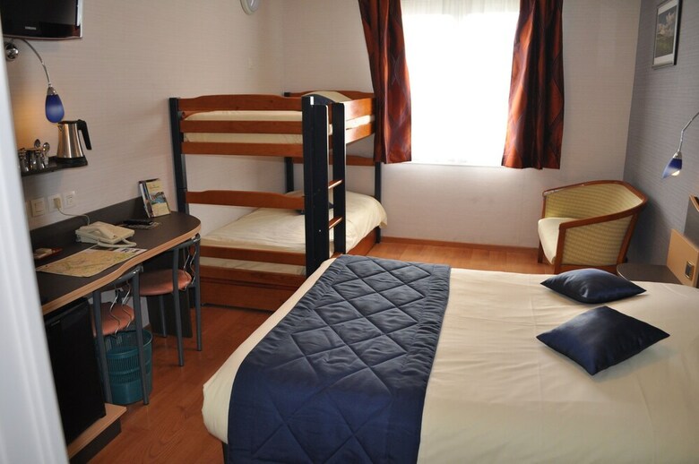 Hotel Logis Au Tambour