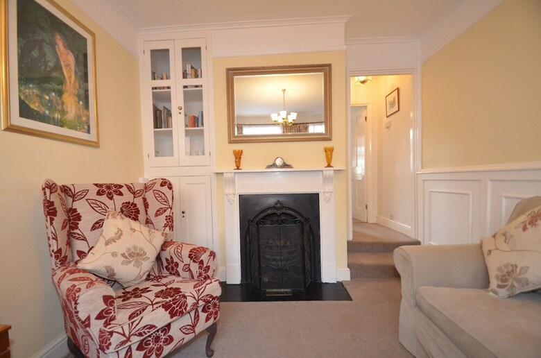 Crown Cottage