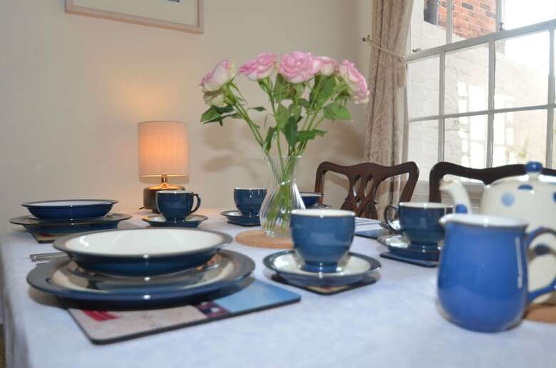 Crown Cottage