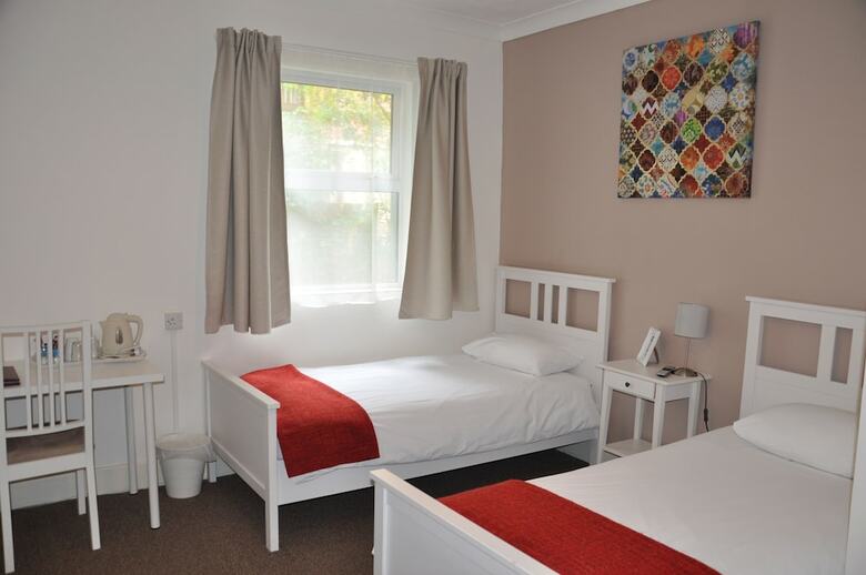 Hostal The Regent Guest House