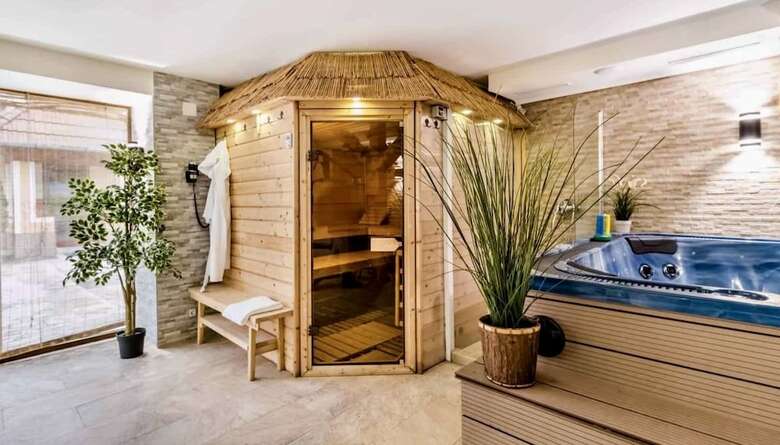 Hostal Pensiunea Cristina