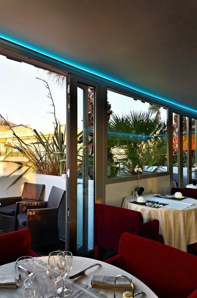 Hotel Goldstar Resort & Suites