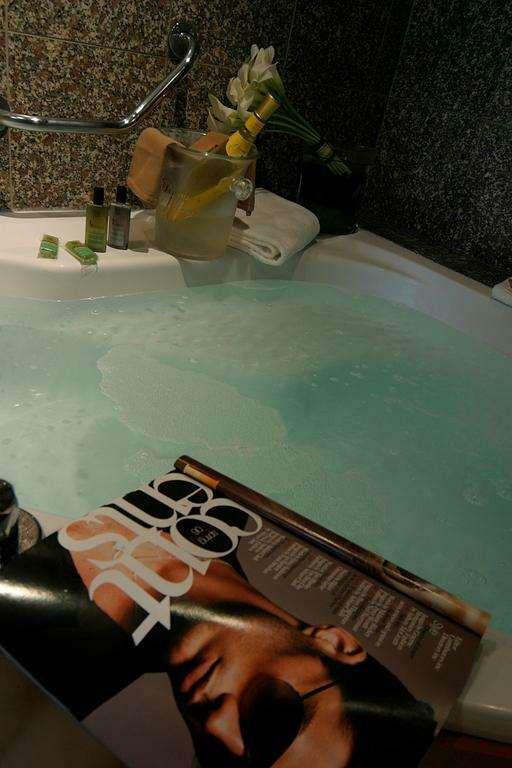 Hotel Goldstar Resort & Suites
