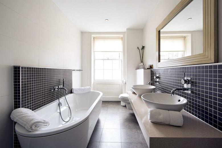 Montagu Place Hotel