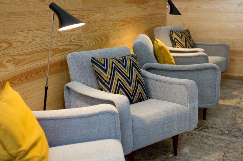 Hostal The 8 - Downtown Suites