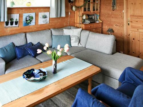 Two-bedroom Holiday Home In Leknes 2
