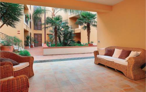 Three-bedroom Apartment Marinella D.selinunte 04