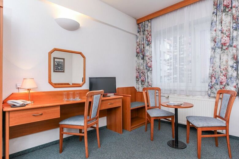 Hotel Astra