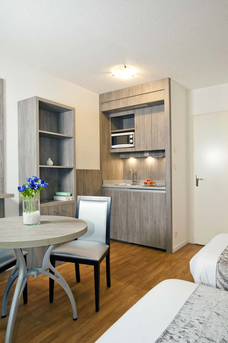Hotel Apt Sejours Et Affaires Reims Residence Clair