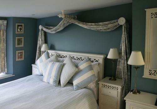 Hotel The Mole And Chicken