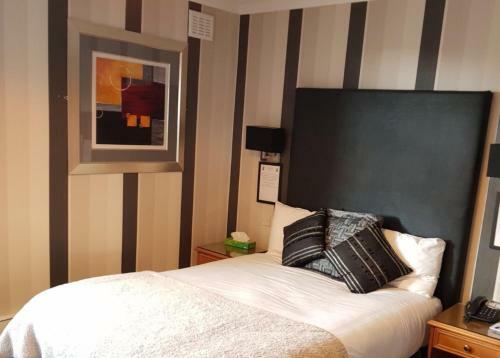The Grove House Hotel