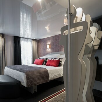 The Originals Boutique Hotel Du Vieux Saule Paris Le Marais
