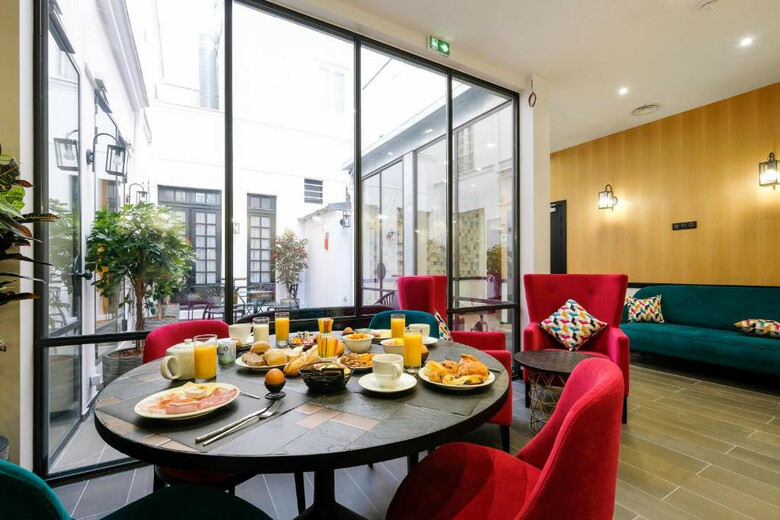 Hotel Lucien & Marinette