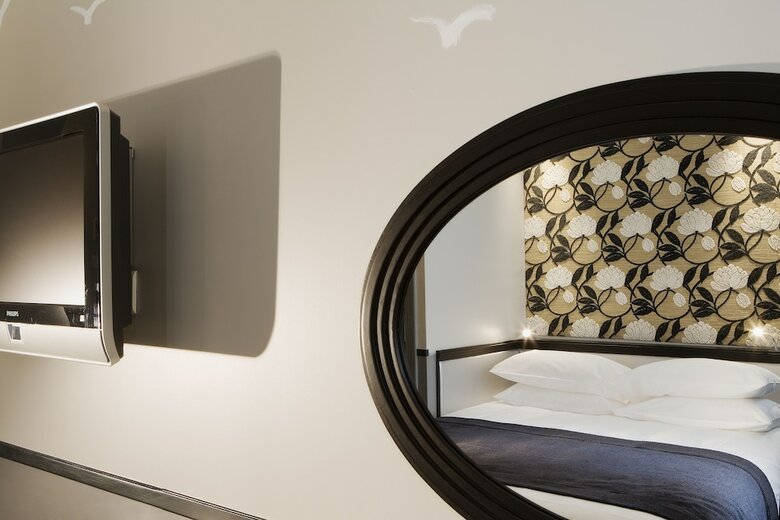 Hotel H�tel Des Academies Et Des Arts