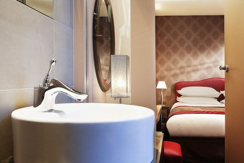Hotel H�tel Des Academies Et Des Arts
