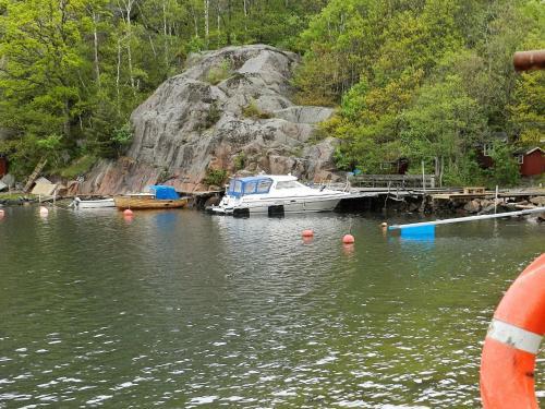 One-bedroom Holiday Home In Brastad 2