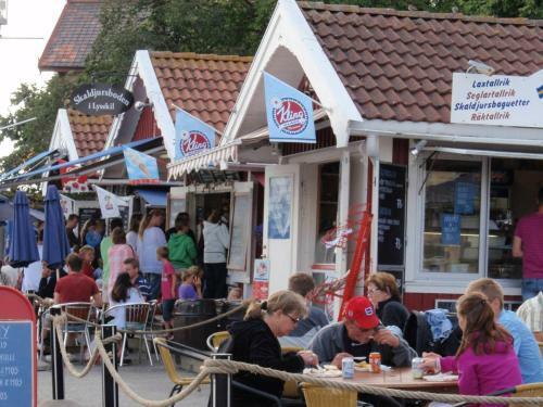 Two-bedroom Holiday Home In Brastad 1
