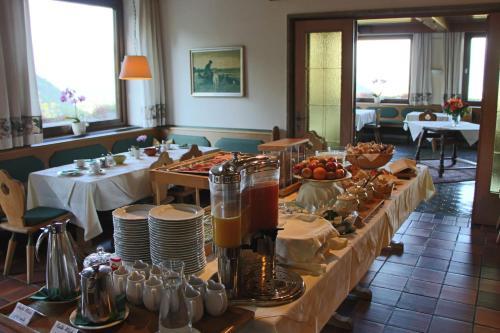 Hotel Sch�ne Aussicht