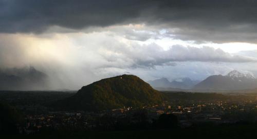 Hotel Sch�ne Aussicht