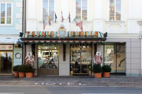 Palais Porcia Hotel