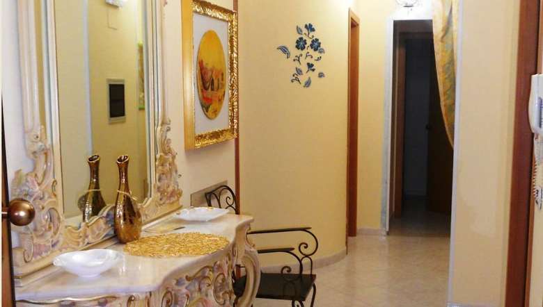 Hostal B&B Perla Di Corso Savoia
