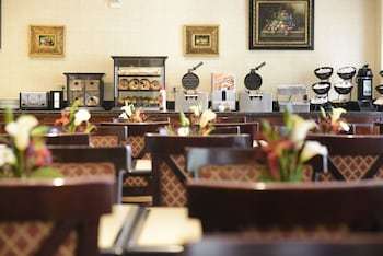 Hotel Regency Suites