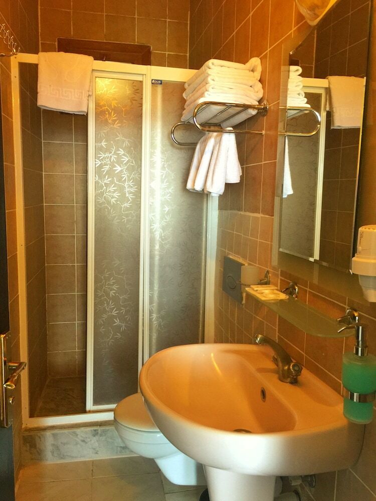 Albergue Aristo Pension