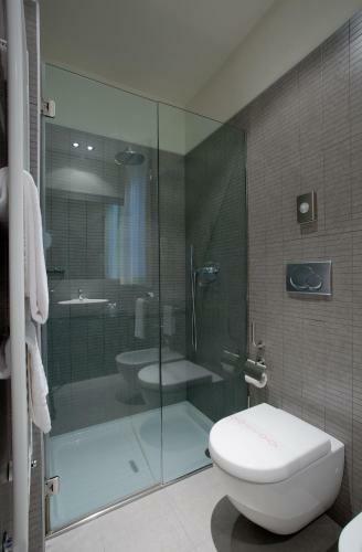 Hotel Ovest