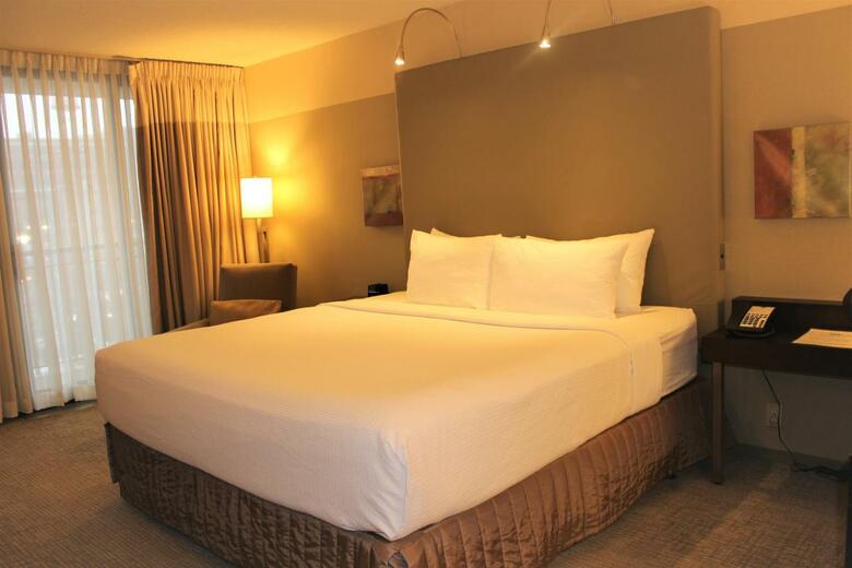 Hotel Crowne Plaza - Chicago West Loop By Ihg