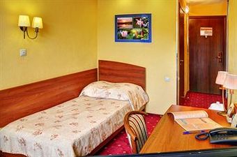Yuzhniy Hotel