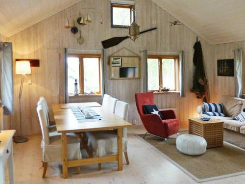 One-bedroom Holiday Home In Str�mstad 2