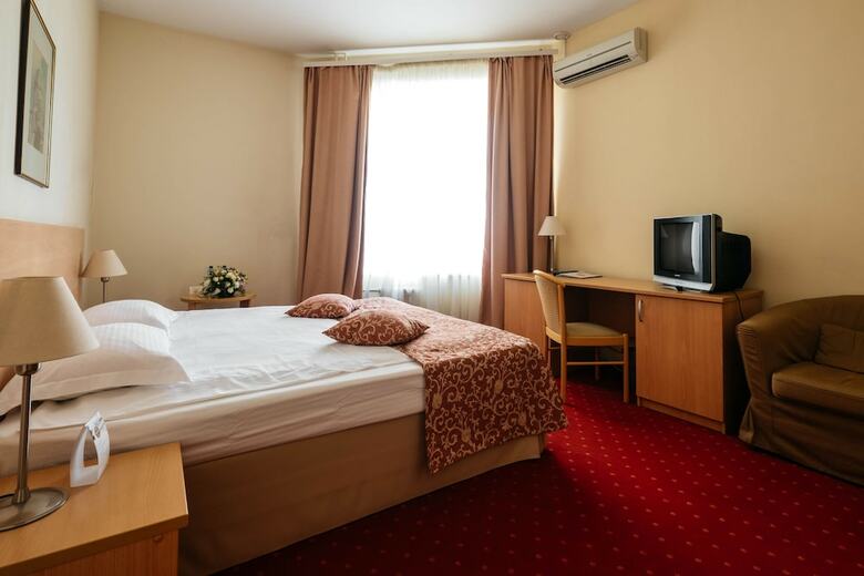 Yekaterinburg-tsentralny Hotel