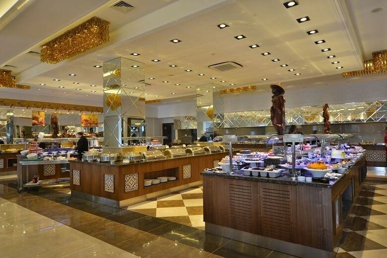 Hotel Side Crown Serenity