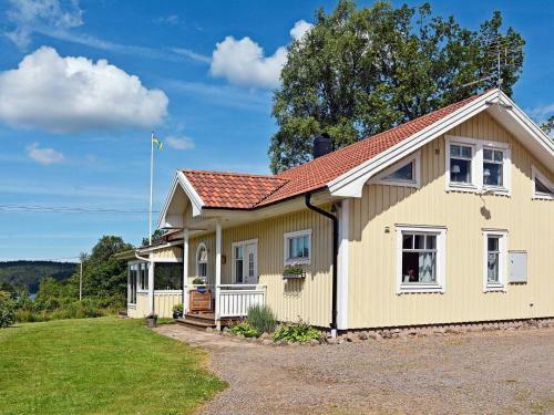 One-bedroom Holiday Home In Ullared
