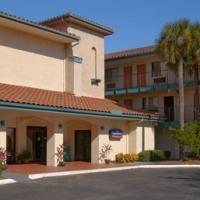 Hotel Howard Johnson Inn And Suites