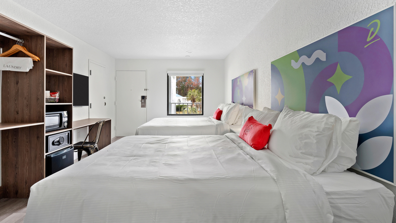 Motel Travelodge Inn & Suites