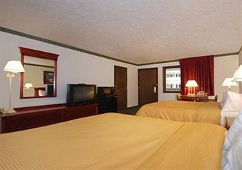 Clarion Hotel & Conference Center