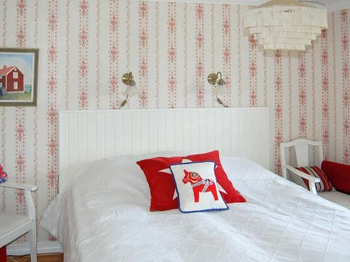 Two-bedroom Holiday Home In S�rsj�n