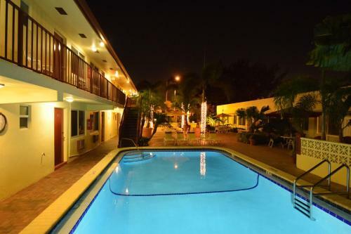 Hotel Surf Side Resort