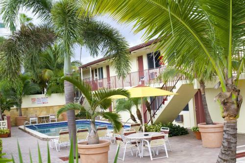 Hotel Surf Side Resort