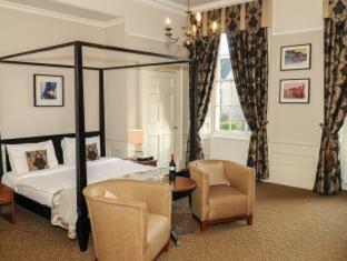 The Salisbury Hotel