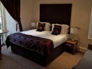 The Salisbury Hotel