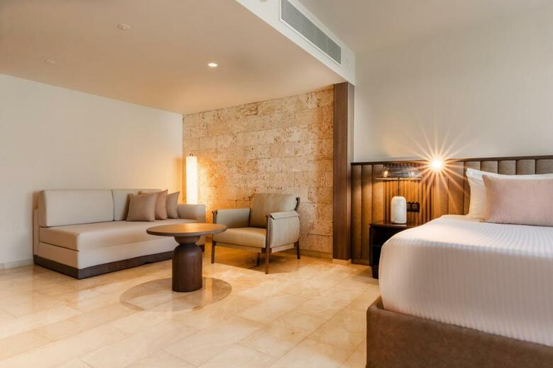 Hotel Grand Palladium Select B�varo
